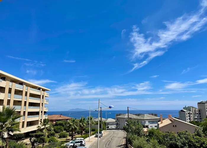 Apartmán T2 Moderne Et Lumineux, Clim, Terrasse Et Vue *